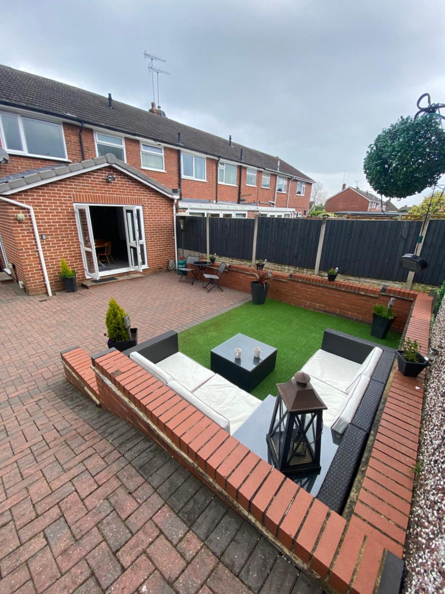 The Brook House - Spacious 3 Bed Home From Home In Burton מראה חיצוני תמונה